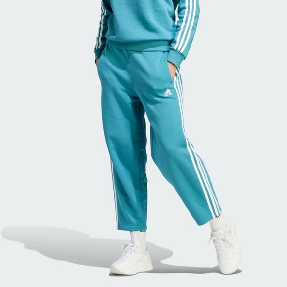 Adidas Essentials 3-Stripes Open Hem Fleece Pants Sweatpants NWT - Picture 1 of 15